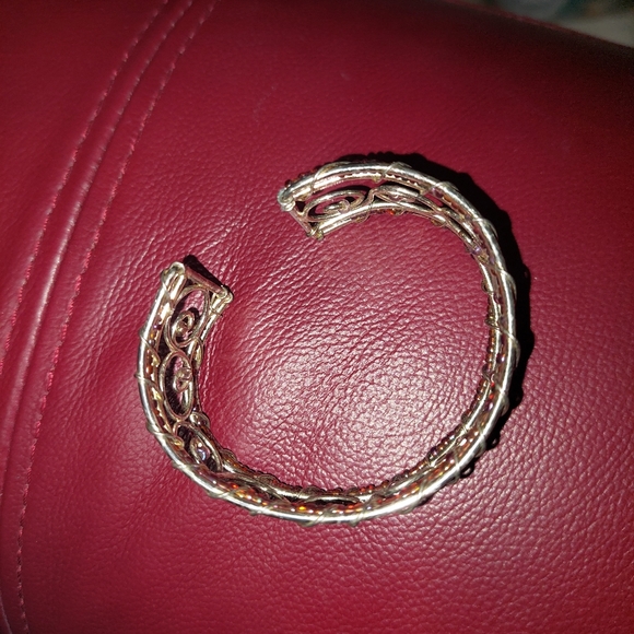 Silver & beaded handmade cuff bracelet - Picture 3 of 4